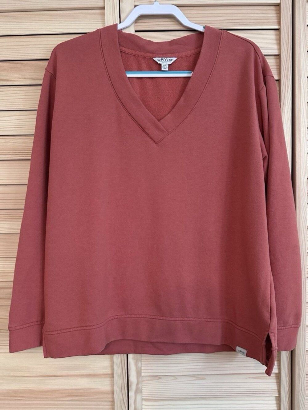Orvis V Neck Sweatshirt Women Large Orange Long Sleeve Pullover Soft Minimalist‎